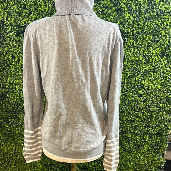 Tommy Hilfiger Gray Cowl Neck Turtleneck Sweater Large - Picture 4 of 16